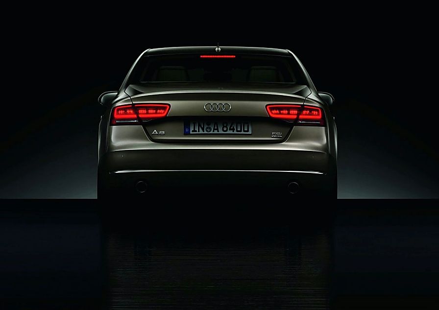 2011款奥迪A8外观图片