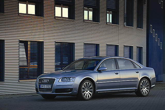 奥迪07款A8L