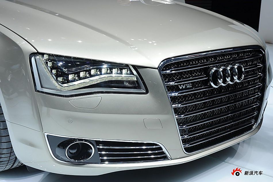 奥迪A8L W12