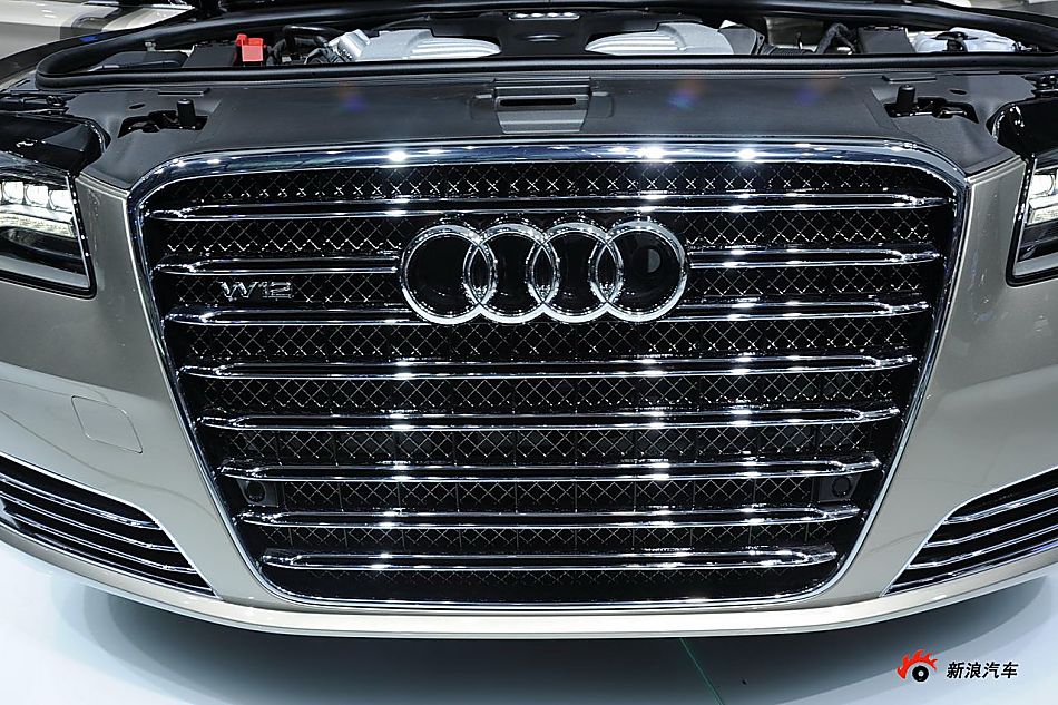 奥迪A8L W12