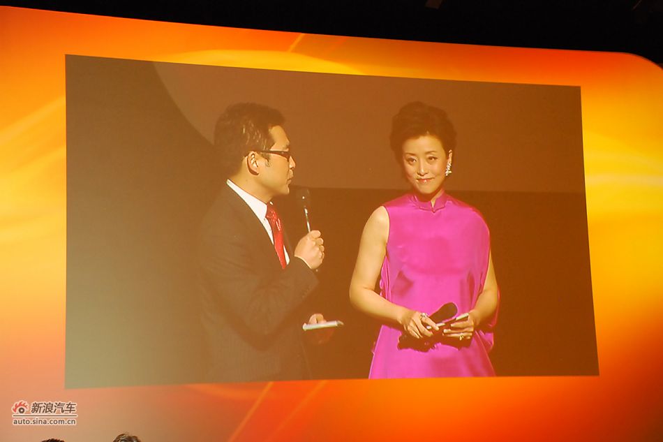 全新奥迪A8L上市实拍-主持人