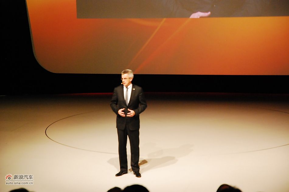 全新奥迪A8L上市实拍-奥迪公司管理董事会成员萧绅博