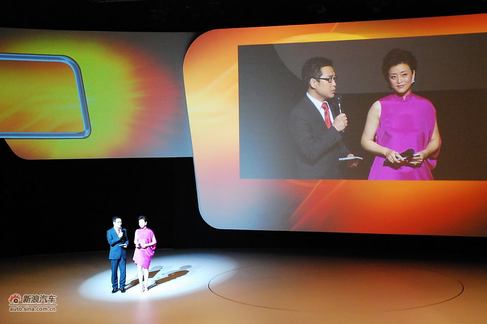 全新奥迪A8L上市实拍-主持人