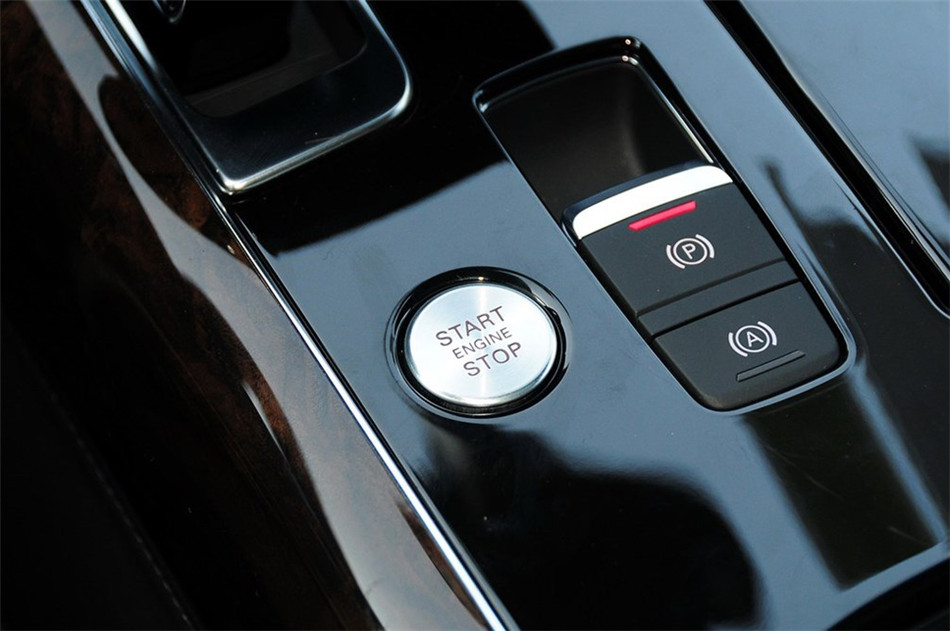 2013款 3.0T AT 45 TFSI quattro舒适型 内饰