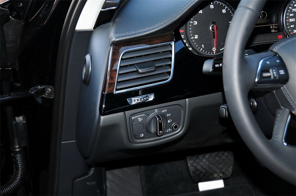 2013款 3.0T AT 45 TFSI quattro舒适型 内饰