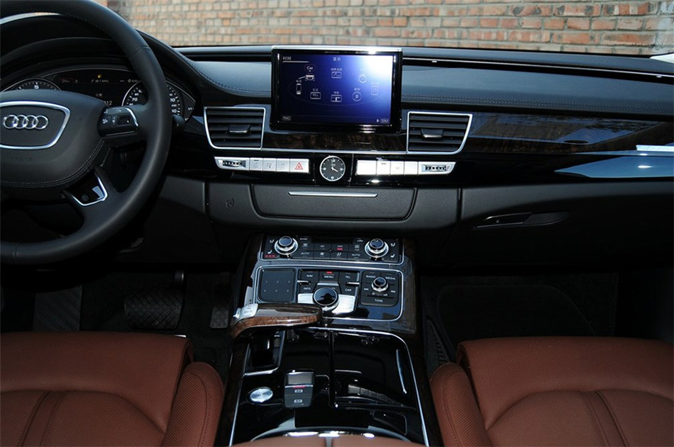 2013款 3.0T AT 45 TFSI quattro舒适型 内饰