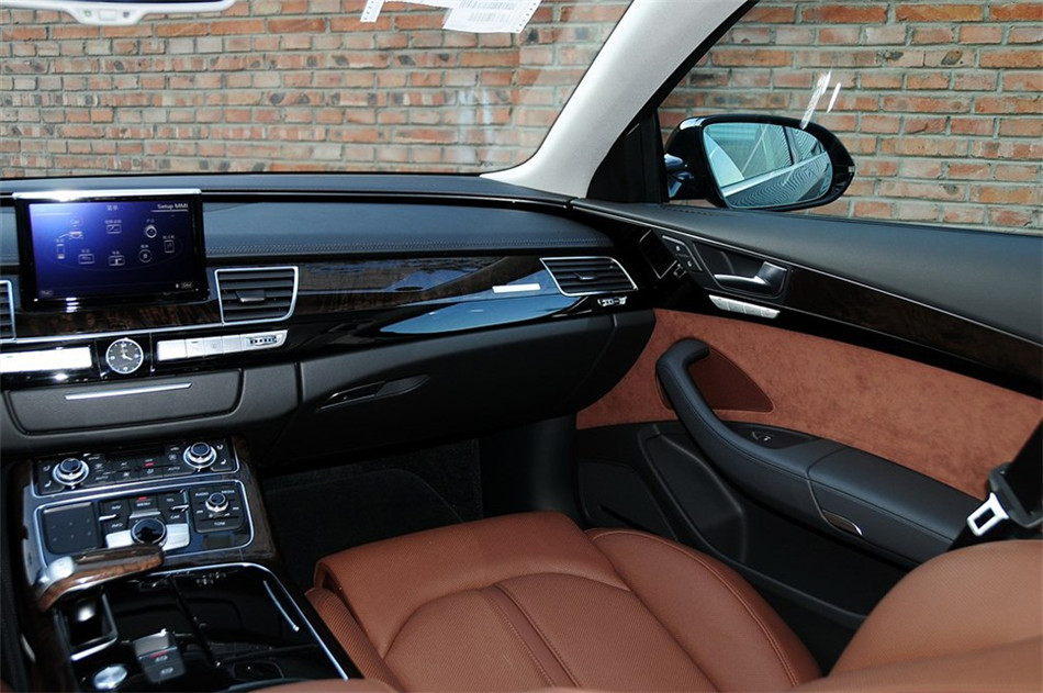2013款 3.0T AT 45 TFSI quattro舒适型 内饰