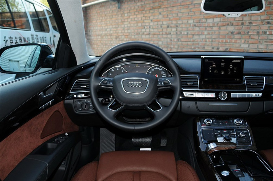 2013款 3.0T AT 45 TFSI quattro舒适型 内饰