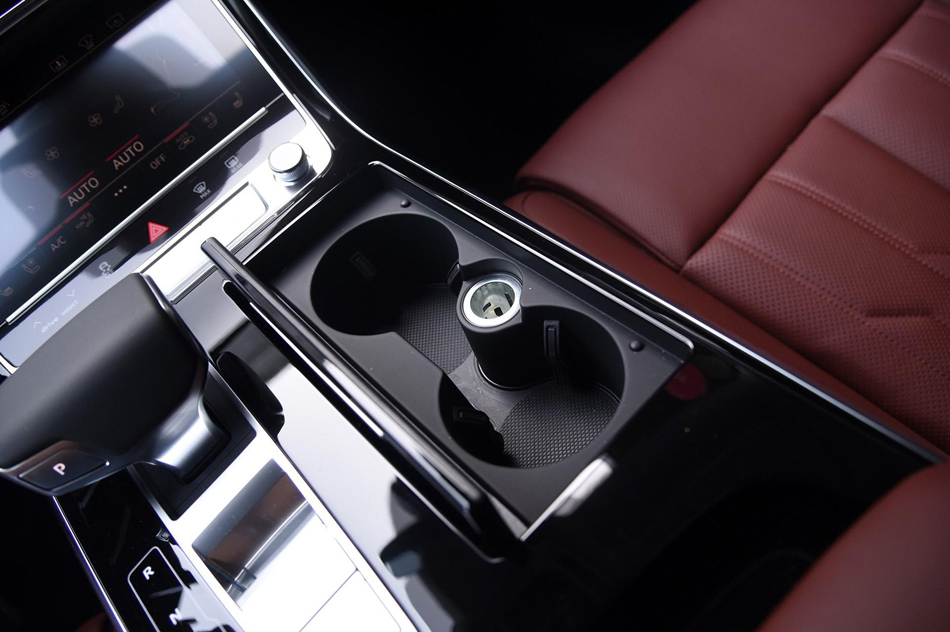 2018款 A8L 55 TFSI quattro尊贵型 内饰