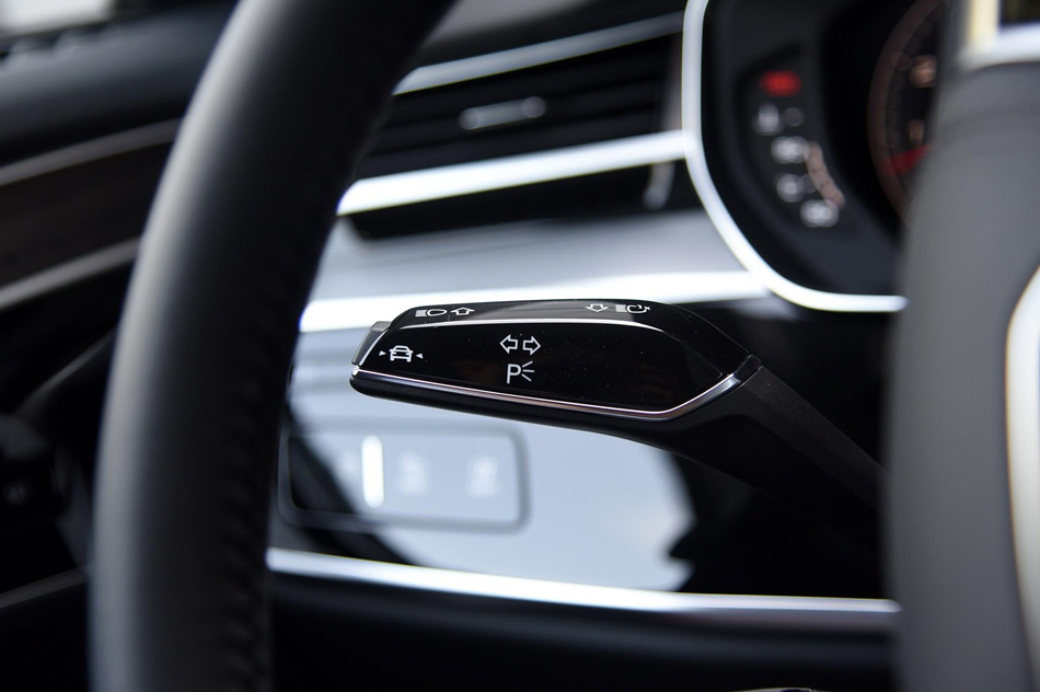 2018款 A8L 55 TFSI quattro尊贵型 内饰