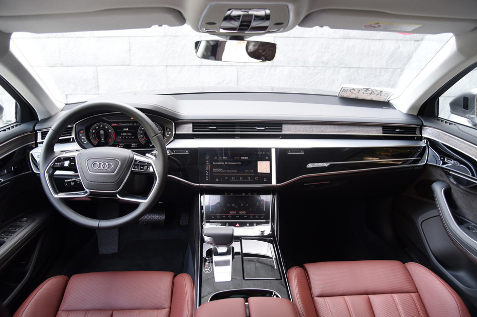 2018款 A8L 55 TFSI quattro尊贵型 内饰