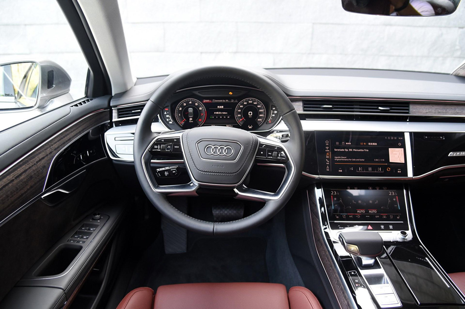 2018款 A8L 55 TFSI quattro尊贵型 内饰