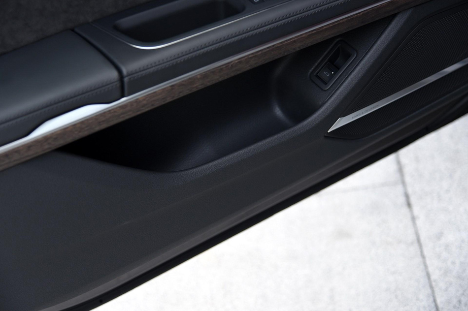 2018款 A8L 55 TFSI quattro尊贵型 座椅空间