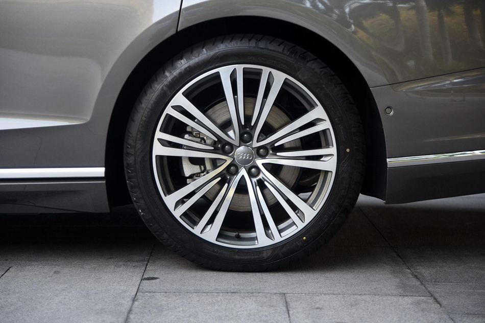 2018款 A8L 55 TFSI quattro尊贵型 细节