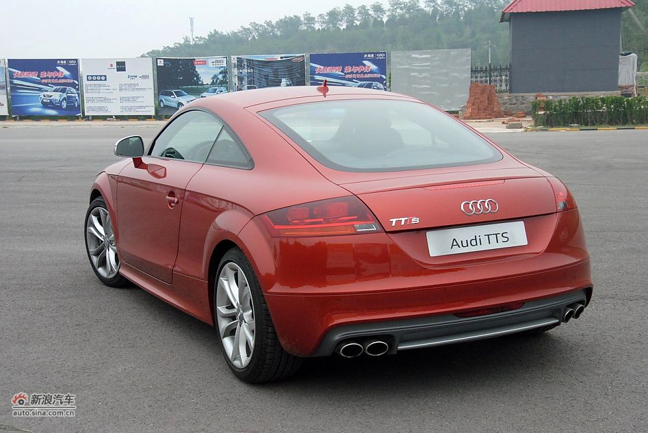 2011款TTS Coupe整体外观