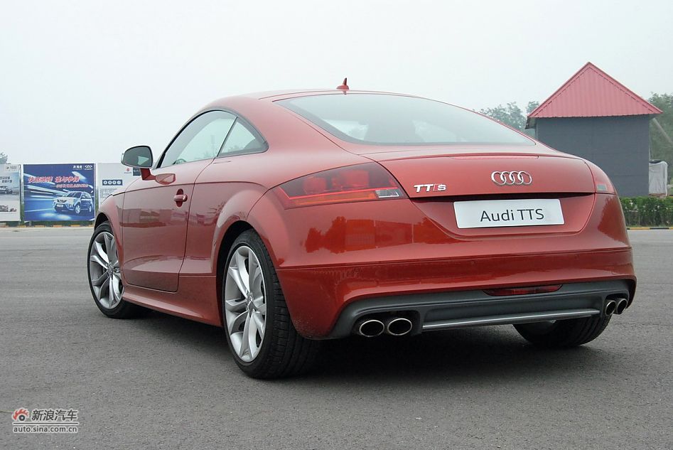 2011款TTS Coupe整体外观