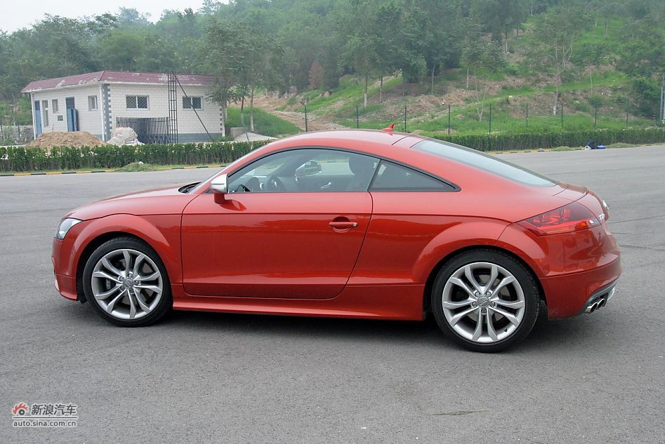 2011款TTS Coupe整体外观