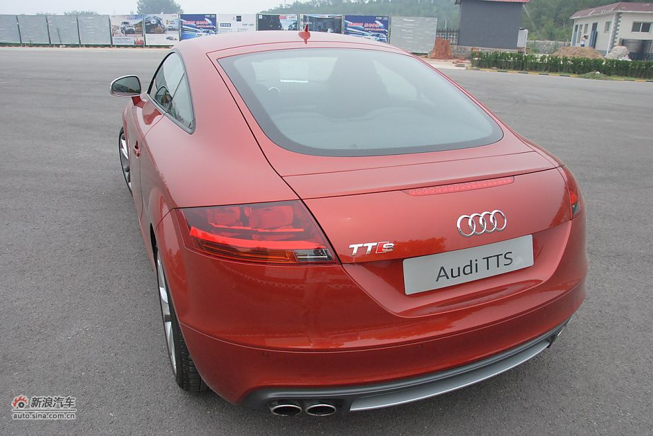 2011款TTS Coupe整体外观