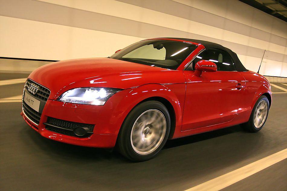 奥迪TT Roadster敞篷跑车外观图片