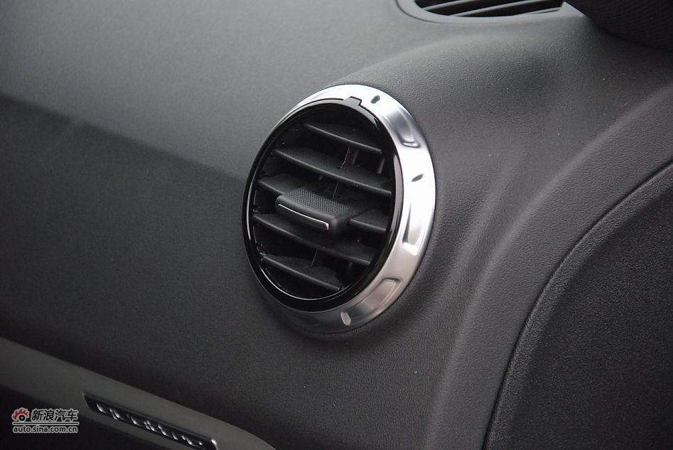 2011款TTS Coupe内饰及配置