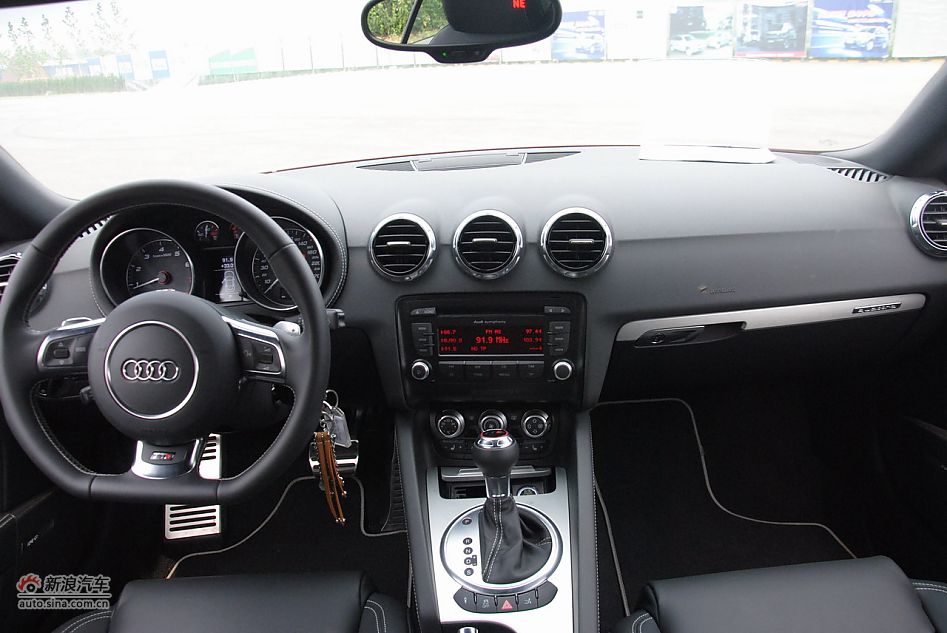 2011款TTS Coupe内饰及配置