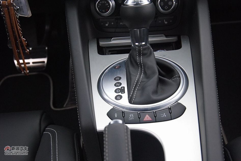 2011款TTS Coupe内饰及配置