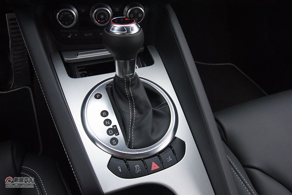 2011款TTS Coupe内饰及配置