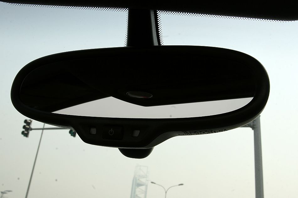 TT Roadster敞篷跑车内饰图