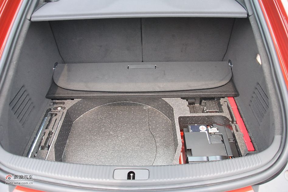 2011款TTS Coupe座椅及空间