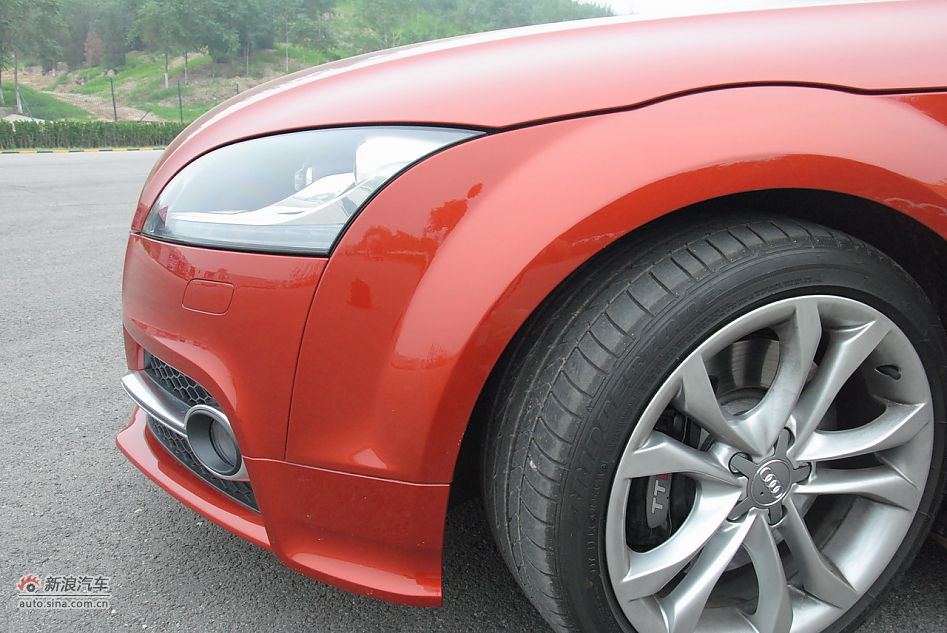 2011款TTS Coupe外观细节