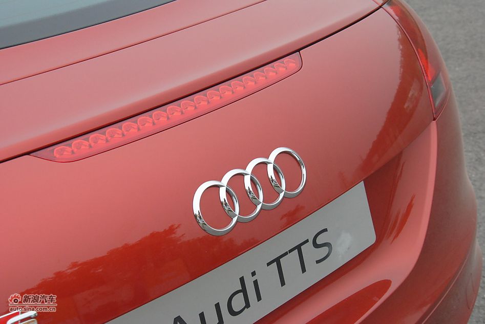 2011款TTS Coupe外观细节