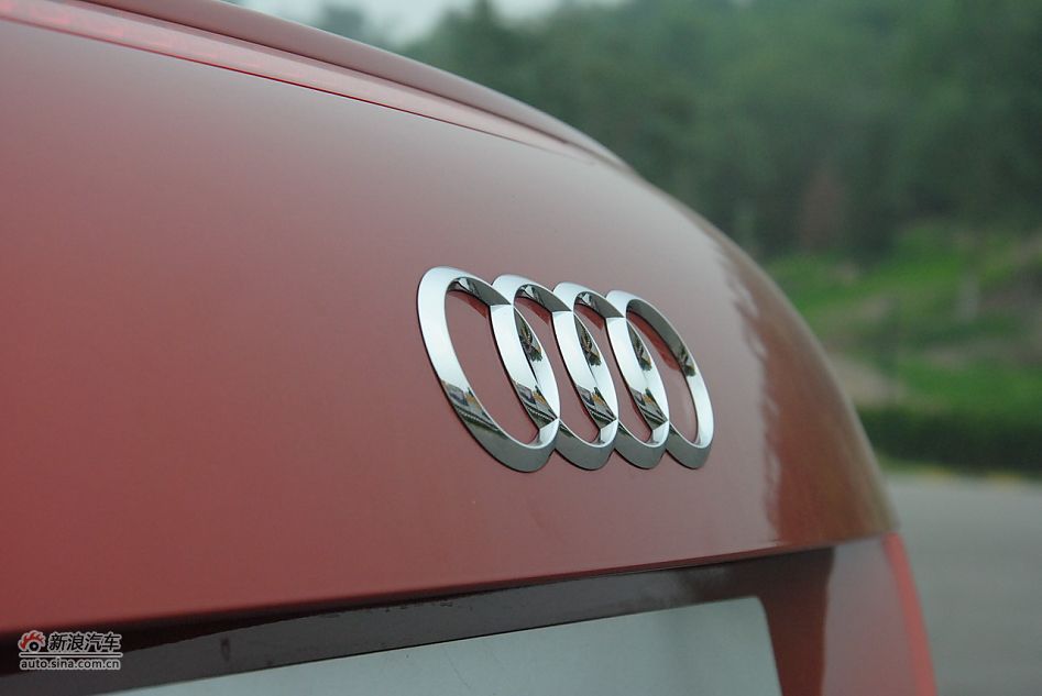 2011款TTS Coupe外观细节