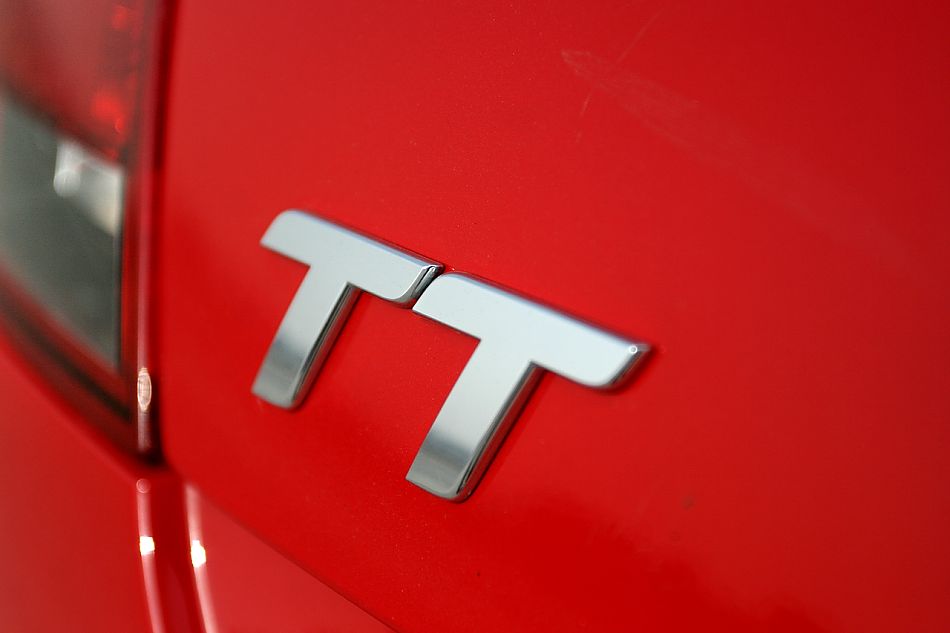 奥迪TT Roadster敞篷跑车外观图片