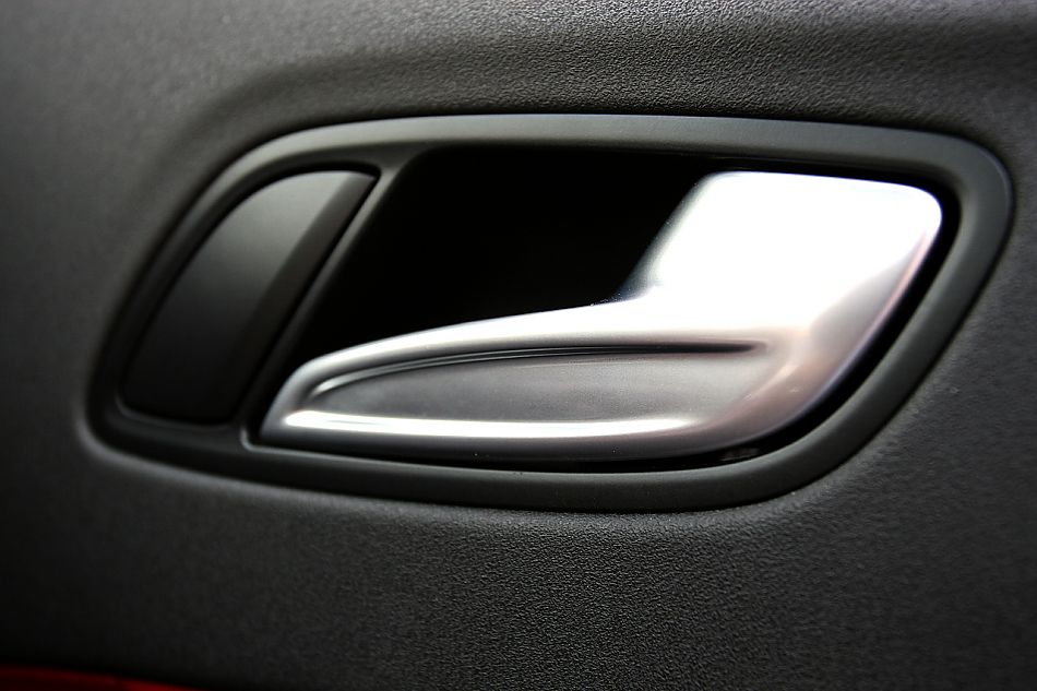 TT Roadster敞篷跑车内饰图