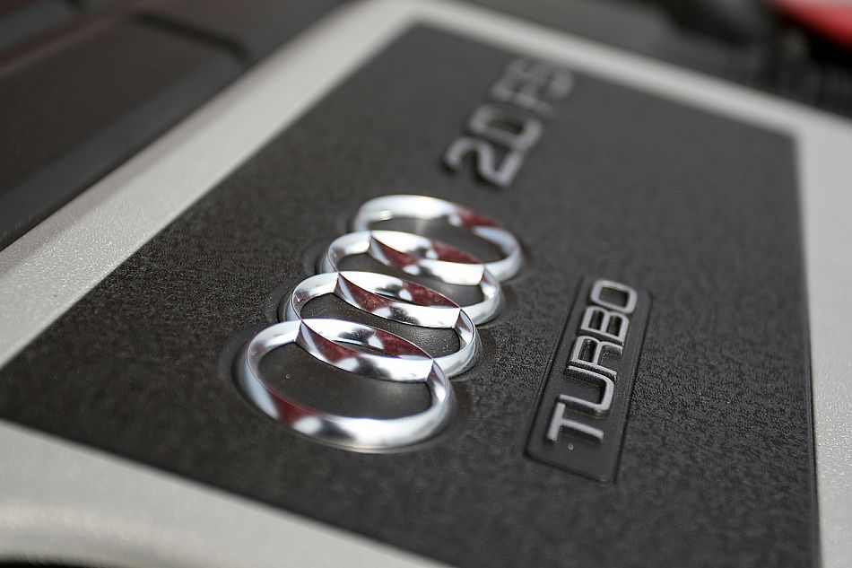 奥迪TT Roadster引擎图片