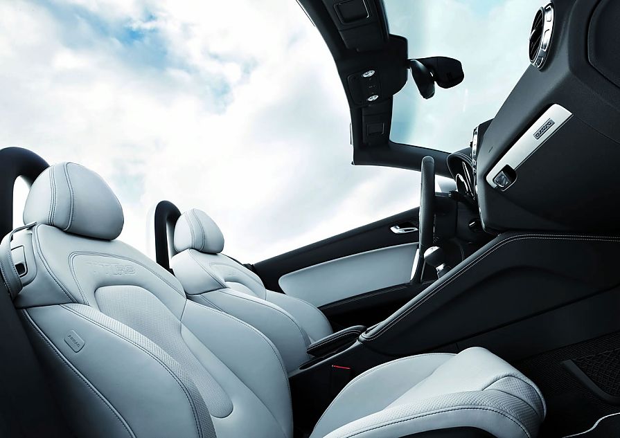 TT RS内饰资料图片