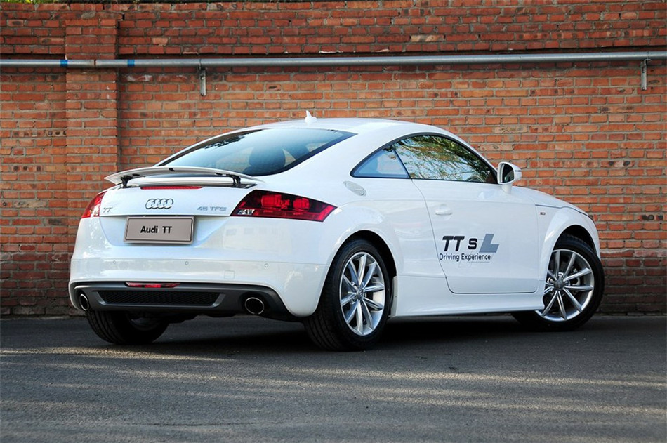 Coupe 2013款 2.0TFSI quattro 双离合 外观