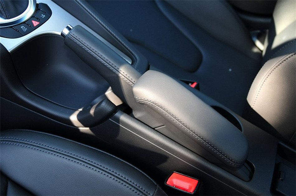 Coupe 2013款 2.0TFSI quattro 双离合 内饰