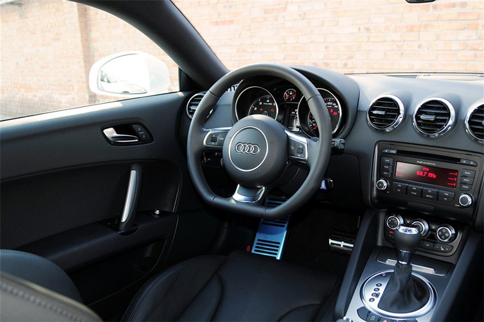 Coupe 2013款 2.0TFSI quattro 双离合 内饰