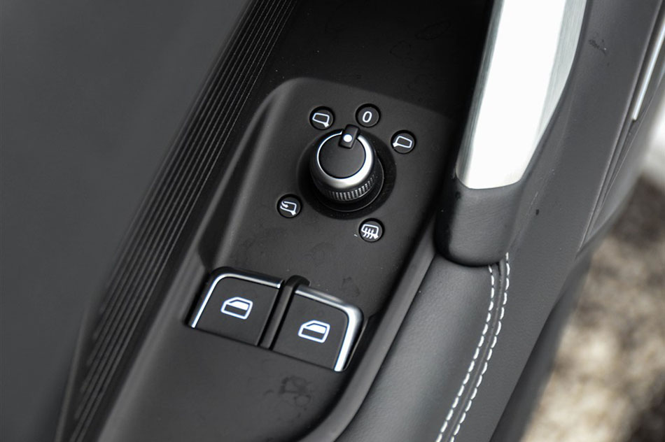 2015款 TT Coupe 45 TFSI quattro 座椅空间