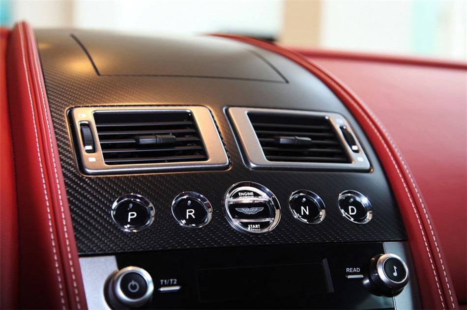 阿斯顿马丁DB9 2013款 6.0L Coupe 内饰