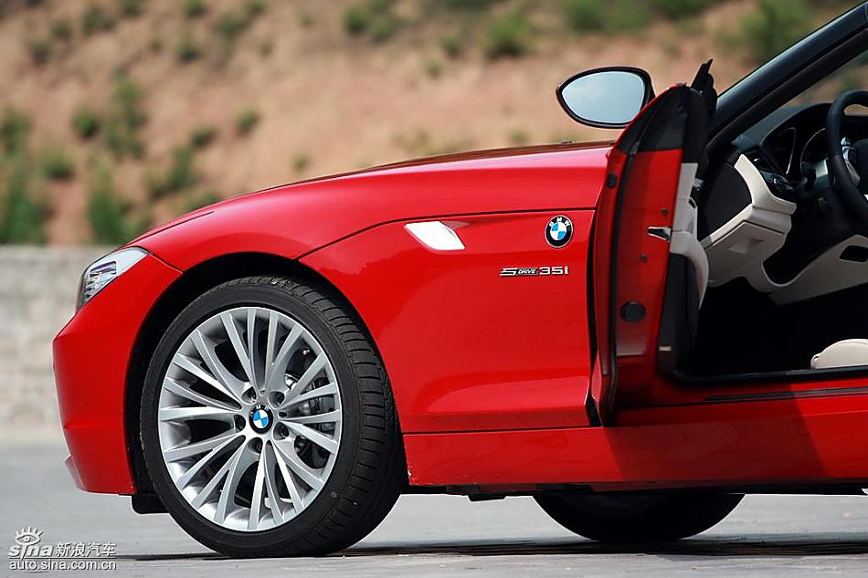 全新宝马Z4试车实拍图细节与其他