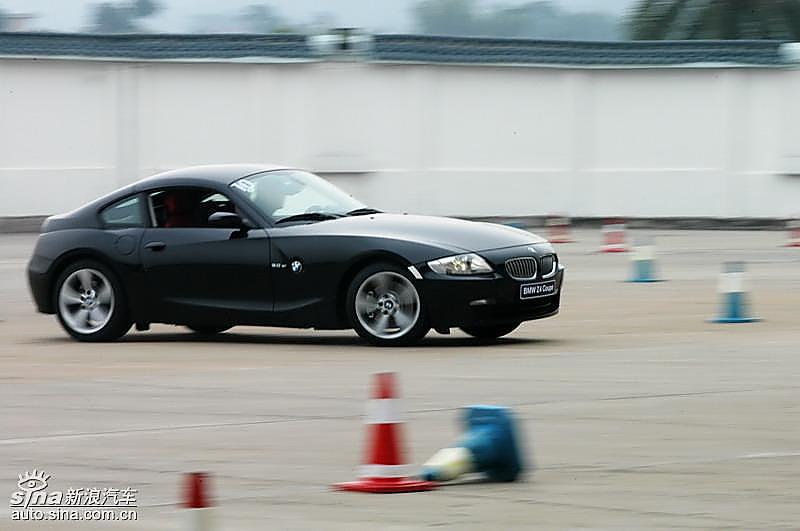 宝马Z4动态图
