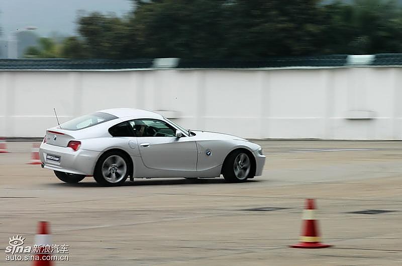 宝马Z4动态图
