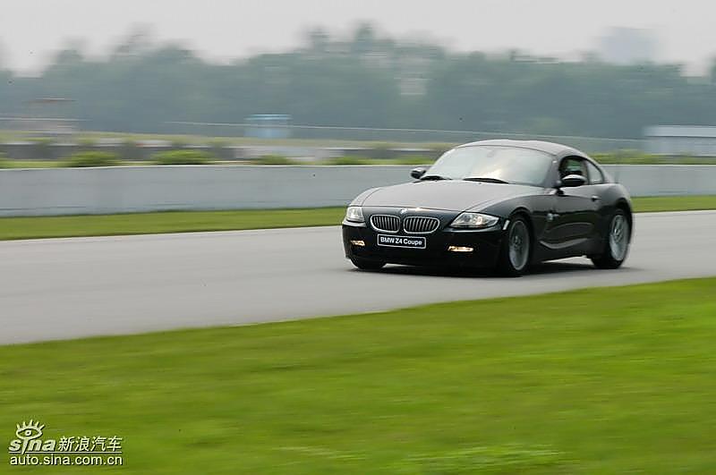 宝马Z4动态图