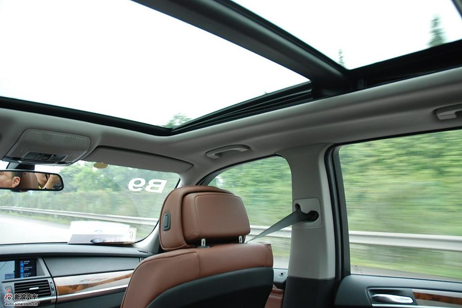 新宝马X5内饰