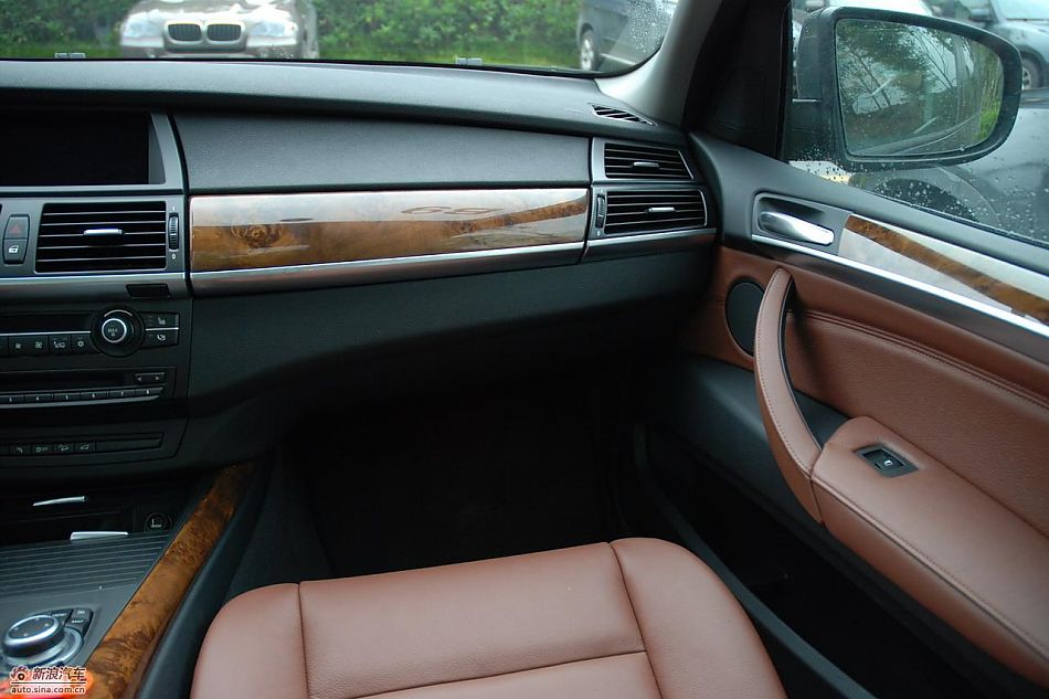 新宝马X5内饰