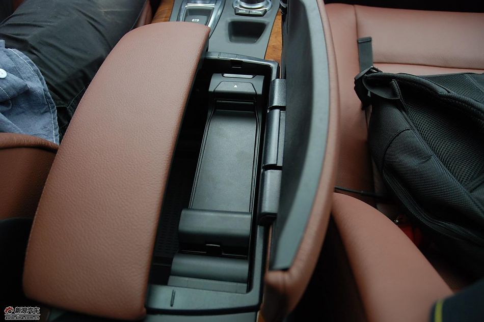 新宝马X5内饰