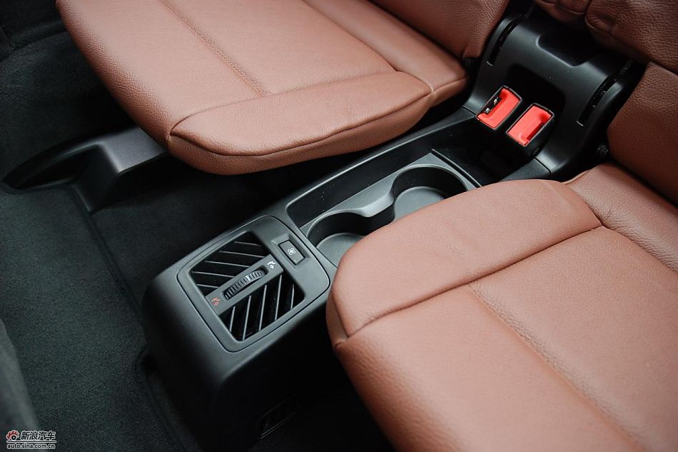 新宝马X5内饰