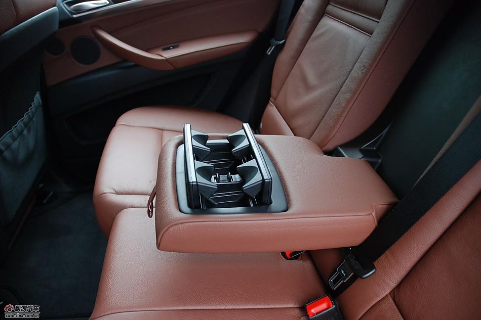 新宝马X5内饰
